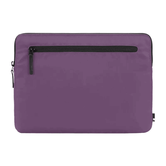 جراب Incase Compact بخامة Flight Nylon لأجهزة MacBook Pro مقاس 16 بوصة (2016-2024) - موف