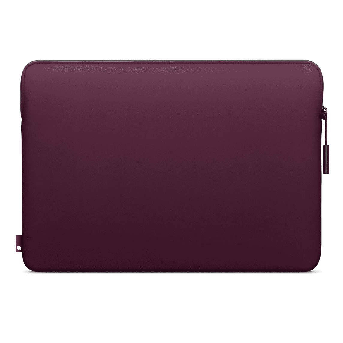 جراب Incase Compact المصنوع من النايلون المقاوم للعوامل الجوية لأجهزة MacBook Pro 15 و 16 بوصة - لون باذنجاني