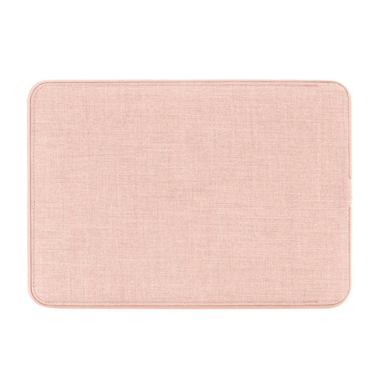 حافظة Incase ICON مع Woolenex لجهاز MacBook Pro 16 بوصة - وردي فاتح